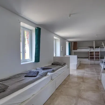 Crazy Gilliere 61 - Heated Pool - Basket - 2h Paris - 30p Villa Montchevrel