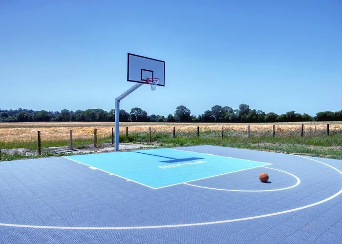 Villa Crazy Gilliere 61 - Heated Pool - Basket - 2h Paris - 30p