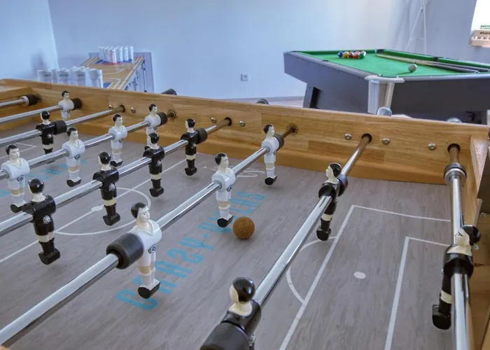 Crazy Gilliere 61 - Heated Pool - Basket - 2h Paris - 30p Villa Montchevrel